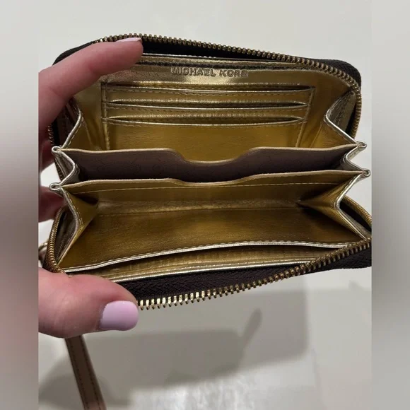 Michael Kors Monogram Wallet - Picture 10 of 13